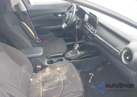 2019 Kia Forte S z USA, uszkodzony, nr VIN 3KPF34AD8KE021022